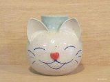 ぶどう工房　「緑猫花器」