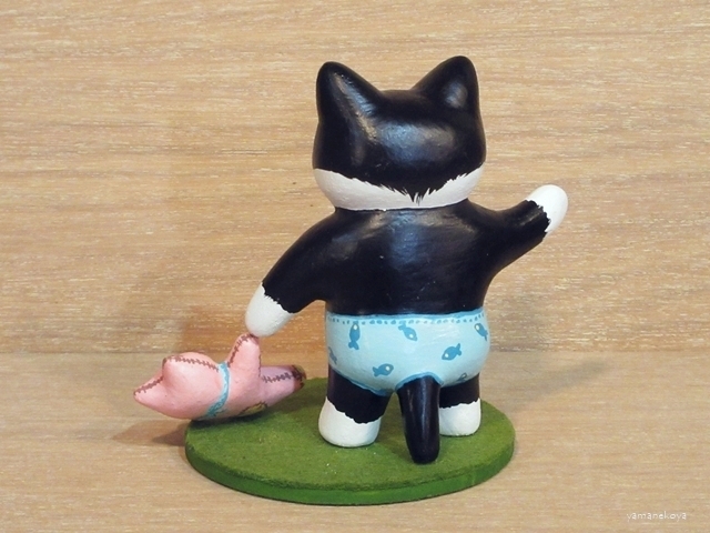 画像5: 河辺花衣　『パンツ子猫とぬいぐるみ』ハチワレ