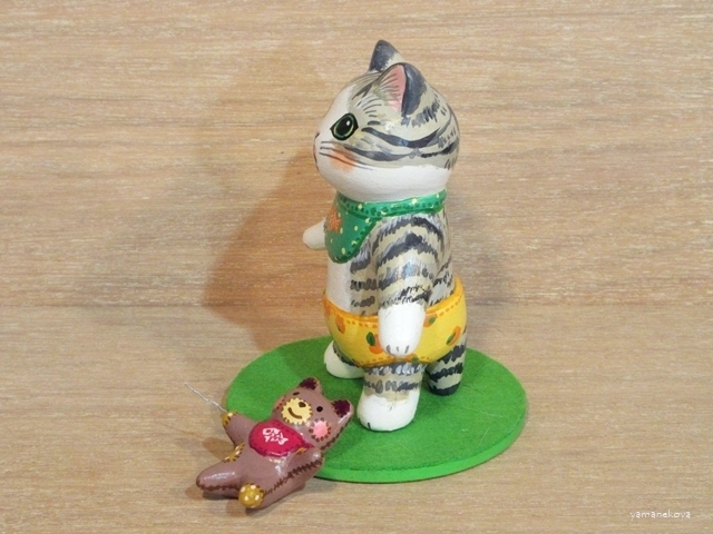 画像4: 河辺花衣　『パンツ子猫とぬいぐるみ』白キジ